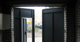 Купить гаражные ворота распашные Губаха, цена от 3862 руб.