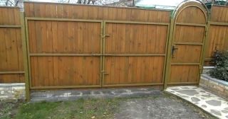 Купить распашные ворота деревянные Губаха, цена от 2729 руб.